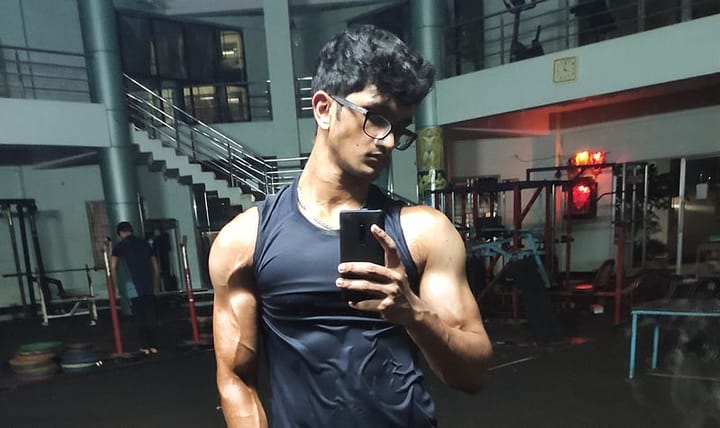 The Only 3 Exercises You Need to Build 3D Bowling-Ball Shoulders